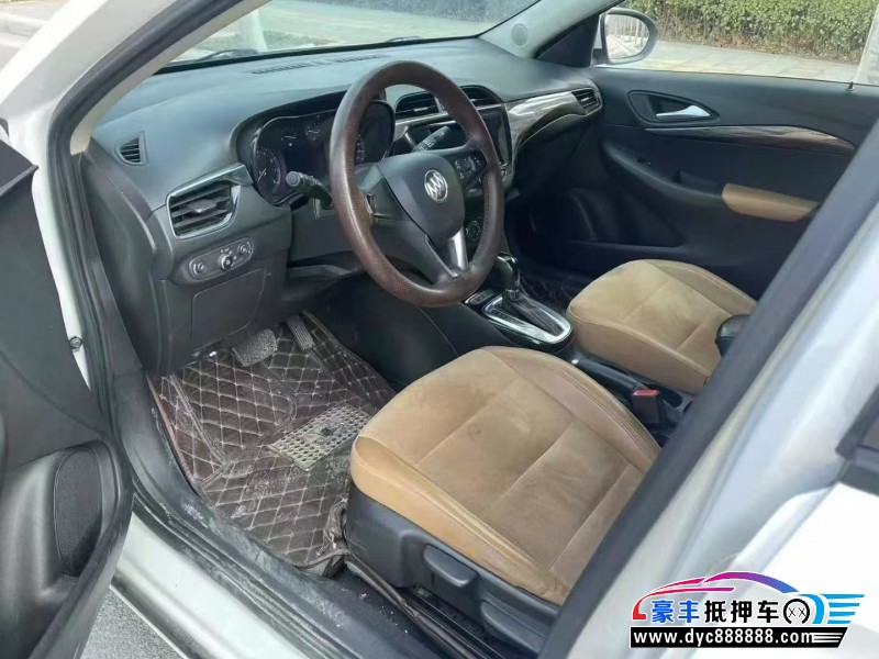 19年别克凯越轿车抵押车出售