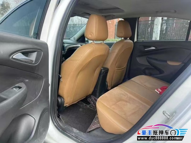 19年别克凯越轿车抵押车出售