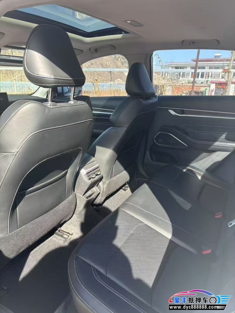 22年吉利帝豪轿车抵押车出售