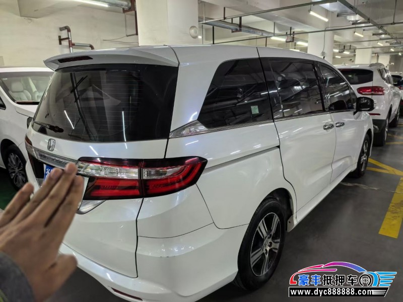 16年本田奥德赛轿车抵押车出售