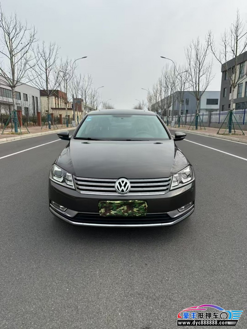 抵押车出售16年大众迈腾轿车