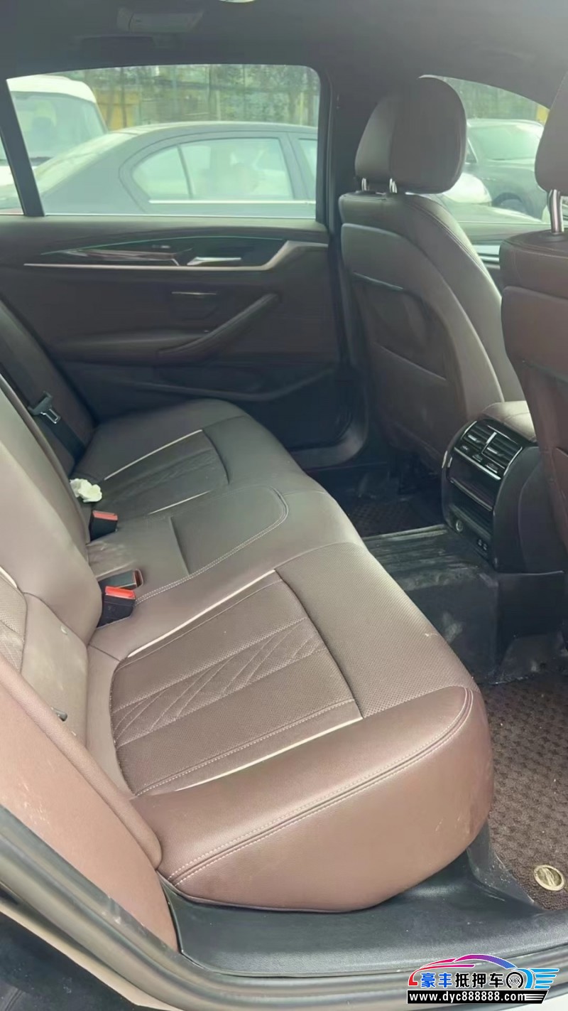 22年宝马5系轿车抵押车出售