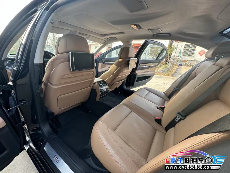 13年宝马7系轿车抵押车出售