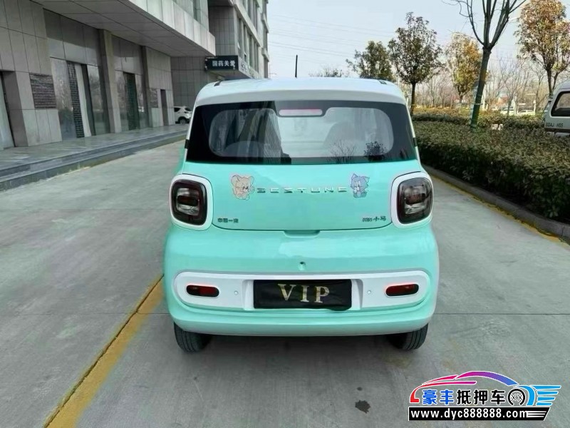 24年奔腾小马轿车抵押车出售