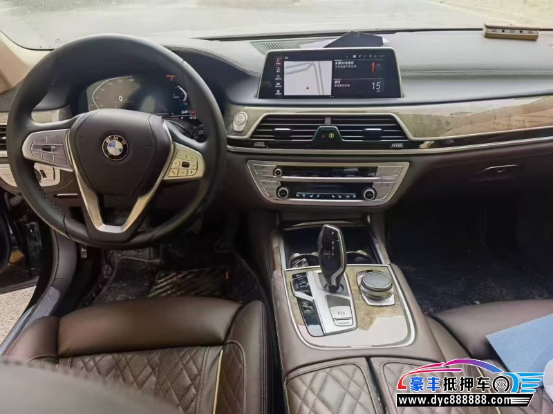 22年宝马7系轿车抵押车出售