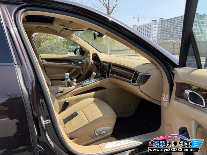 12年保时捷帕纳梅拉轿车抵押车出售