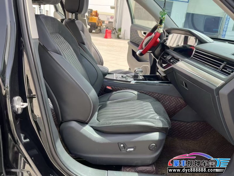 22年红旗HS5SUV抵押车出售