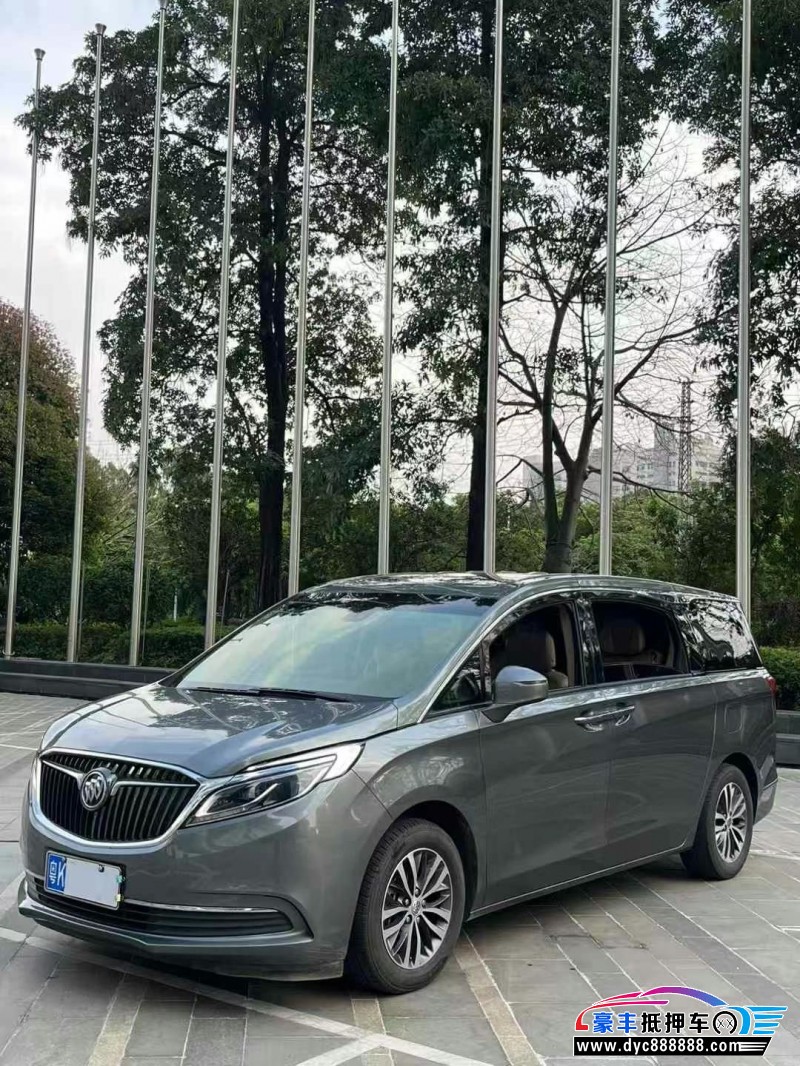 18年别克GL8轿车抵押车出售