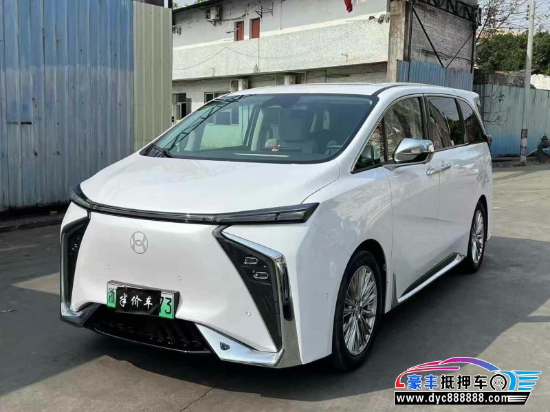 24年合创v09轿车抵押车出售