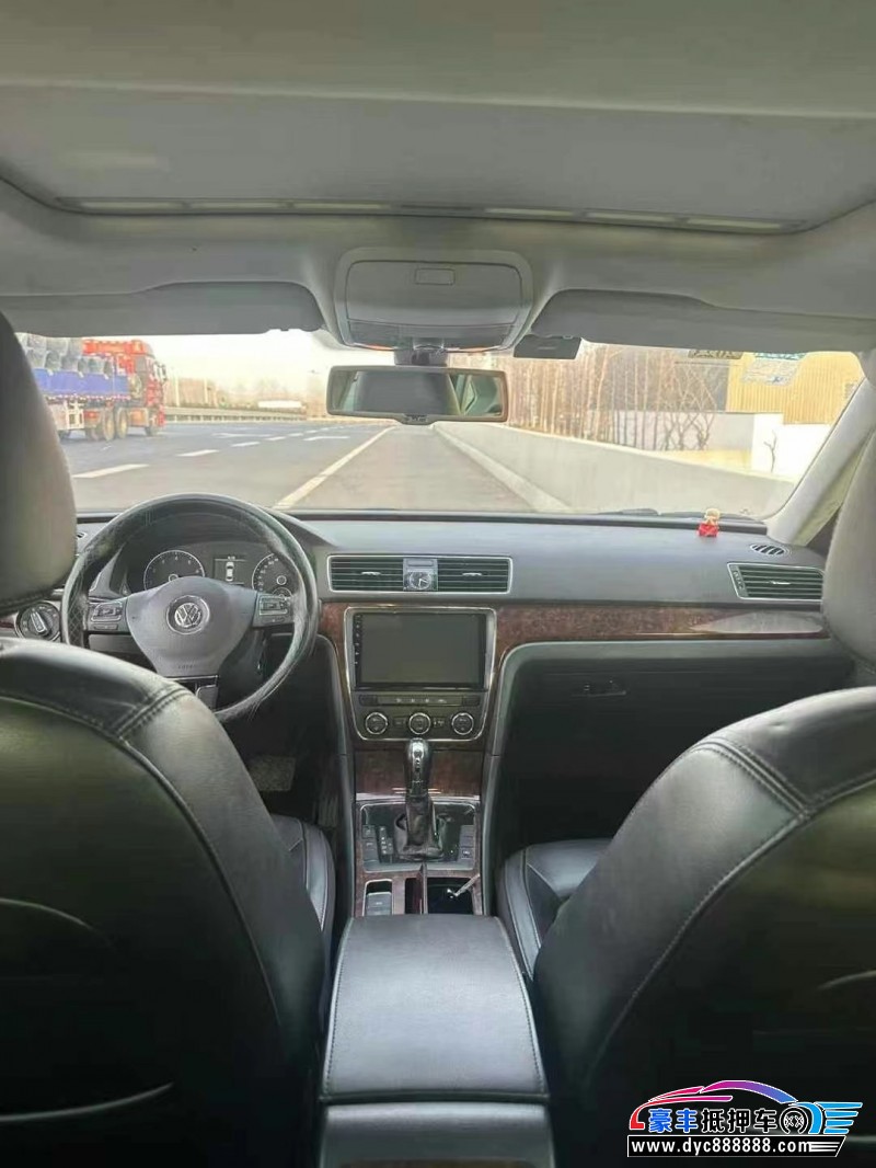 12年大众帕萨特轿车抵押车出售