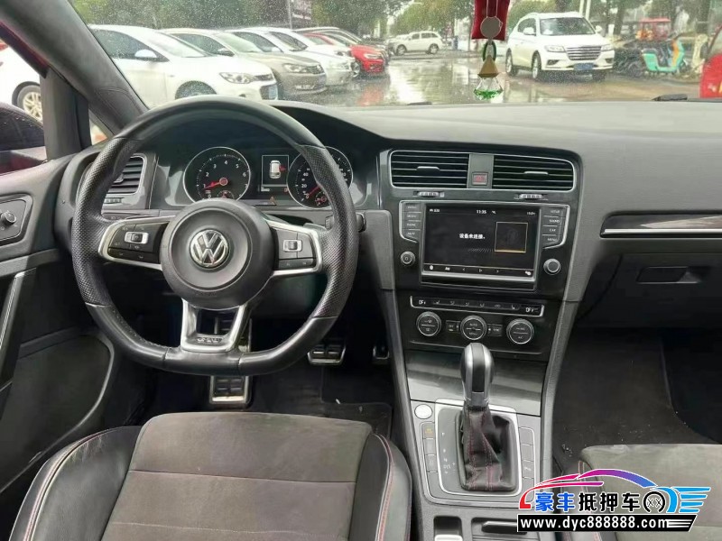 16年大众高尔夫轿车抵押车出售