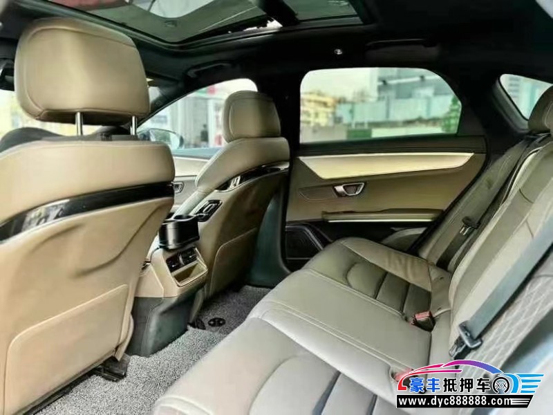 21年比亚迪汉轿车抵押车出售