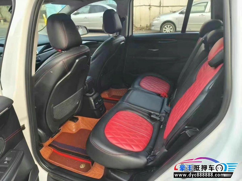 16年宝马2系轿车抵押车出售