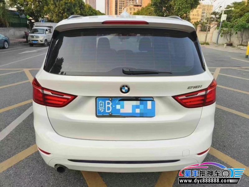 16年宝马2系轿车抵押车出售