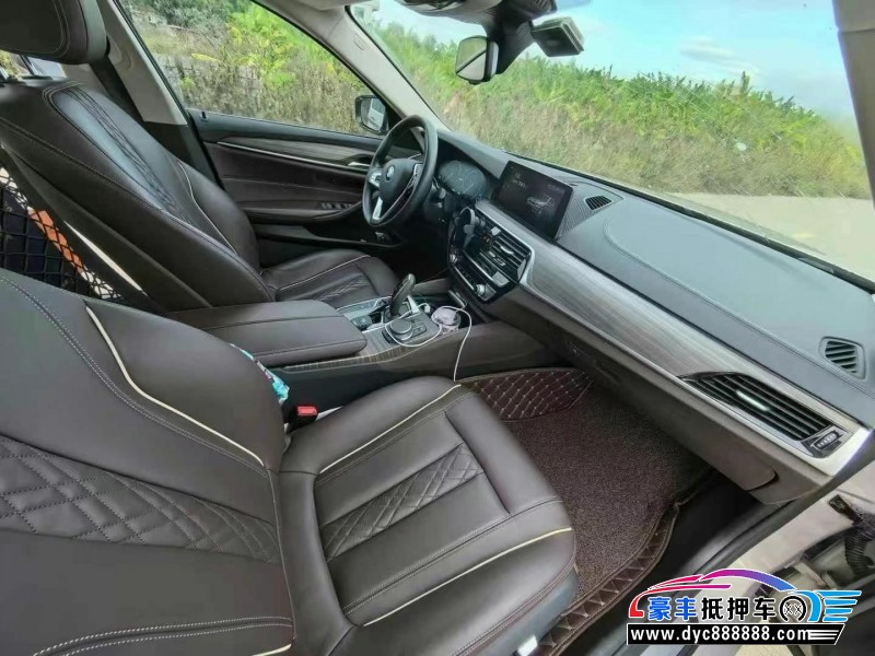 19年宝马5系轿车抵押车出售