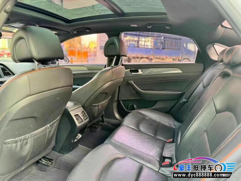 15年现代索纳塔九轿车抵押车出售