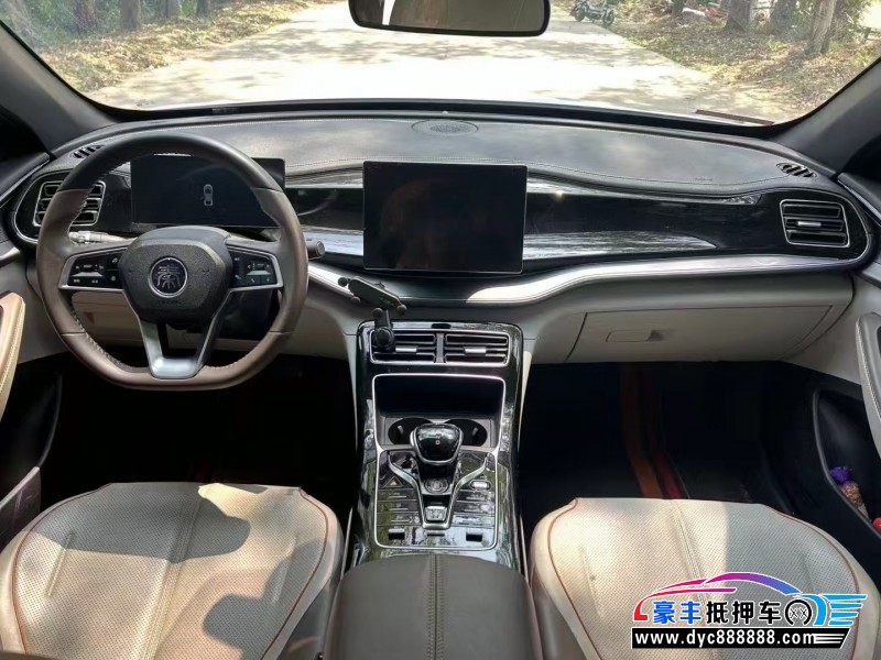 24年比亚迪秦轿车抵押车出售