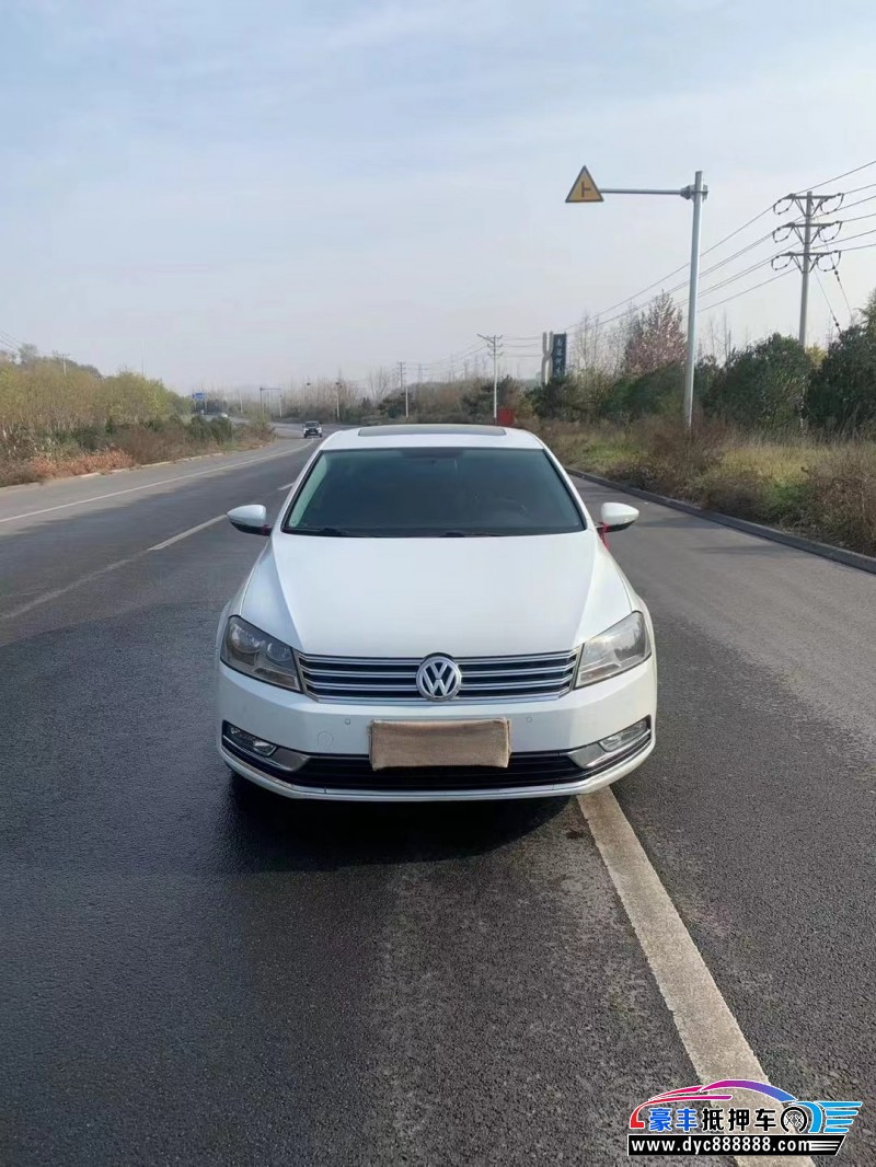 14年大众迈腾轿车抵押车出售