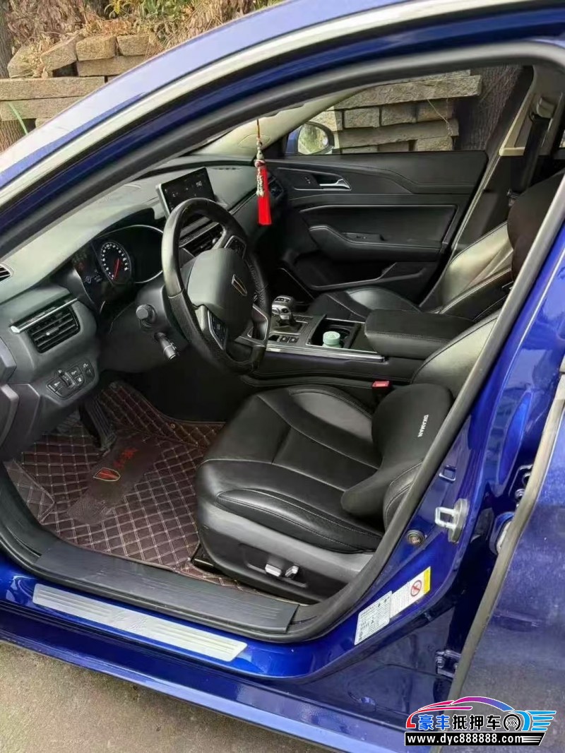 21年红旗H5轿车抵押车出售