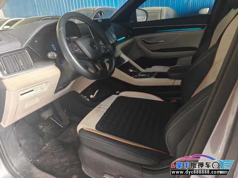 23年比亚迪宋轿车抵押车出售