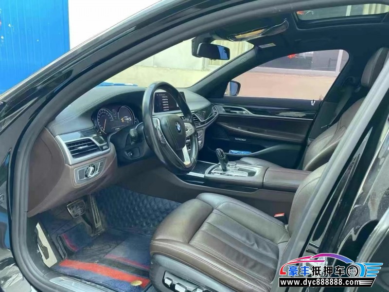 18年宝马7系轿车抵押车出售