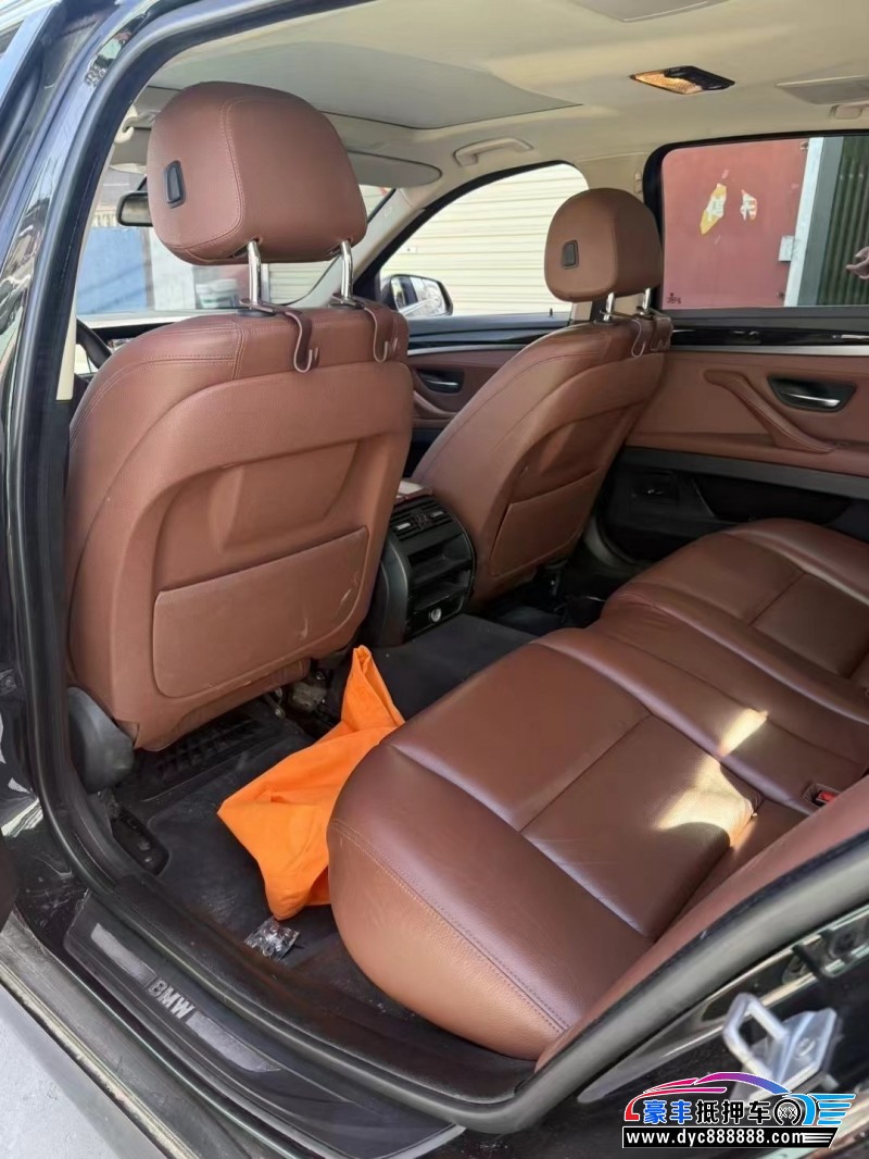 17年宝马5系轿车抵押车出售