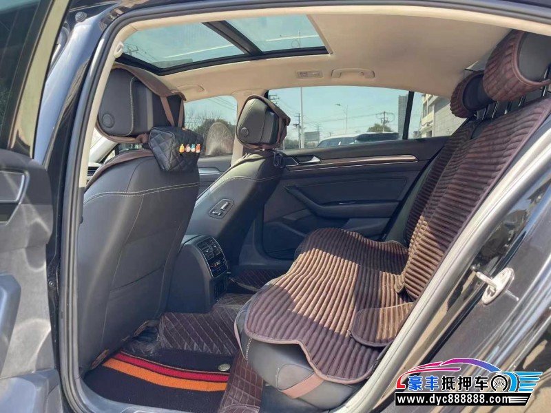 21年大众迈腾轿车抵押车出售