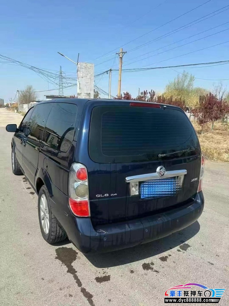 16年别克GL8轿车抵押车出售