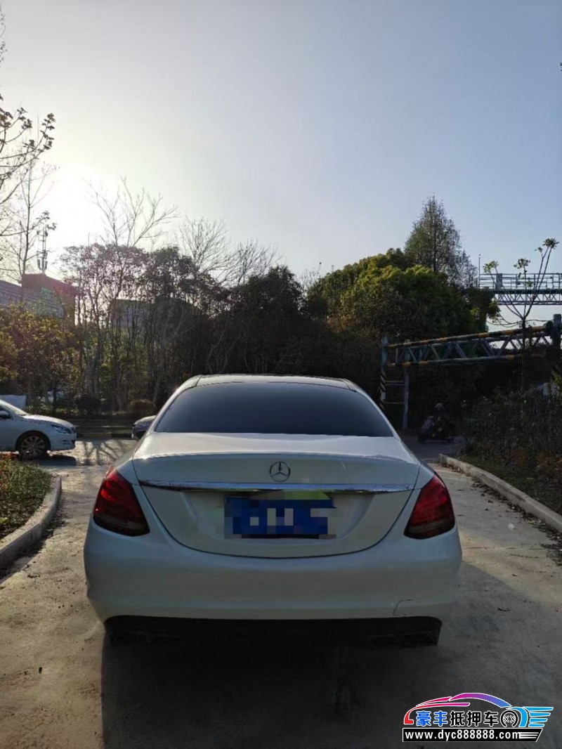 15年奔驰C轿车抵押车出售