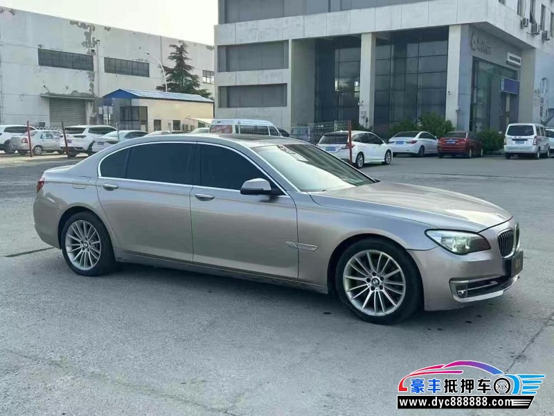 15年宝马7系轿车抵押车出售