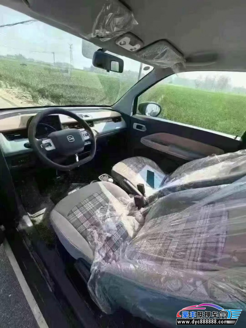 24年奇瑞冰淇淋轿车抵押车出售