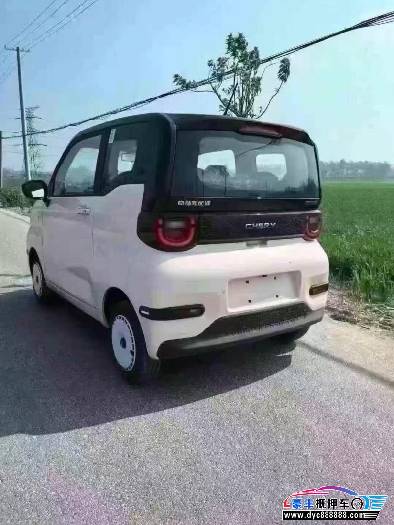 24年奇瑞冰淇淋轿车抵押车出售