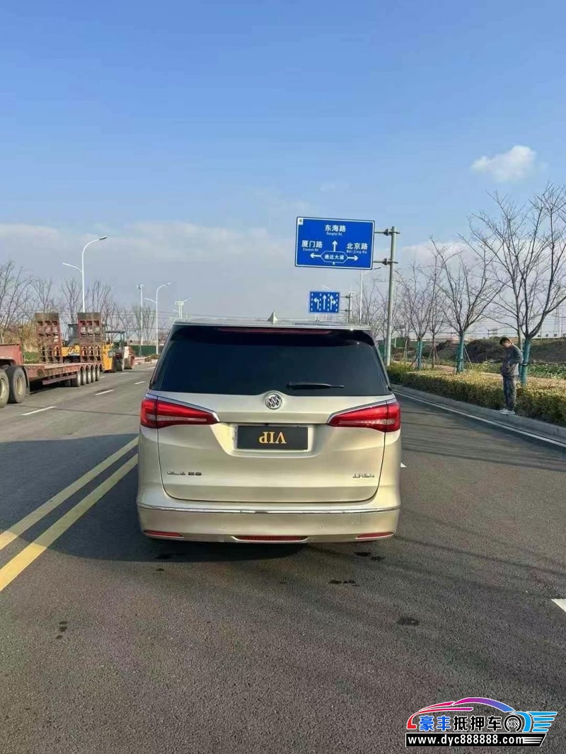 19年别克GL8轿车抵押车出售