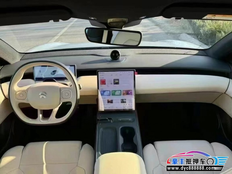 24年蔚来ET5轿车抵押车出售