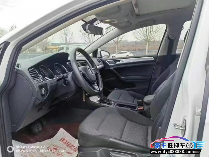 20年大众高尔夫轿车抵押车出售