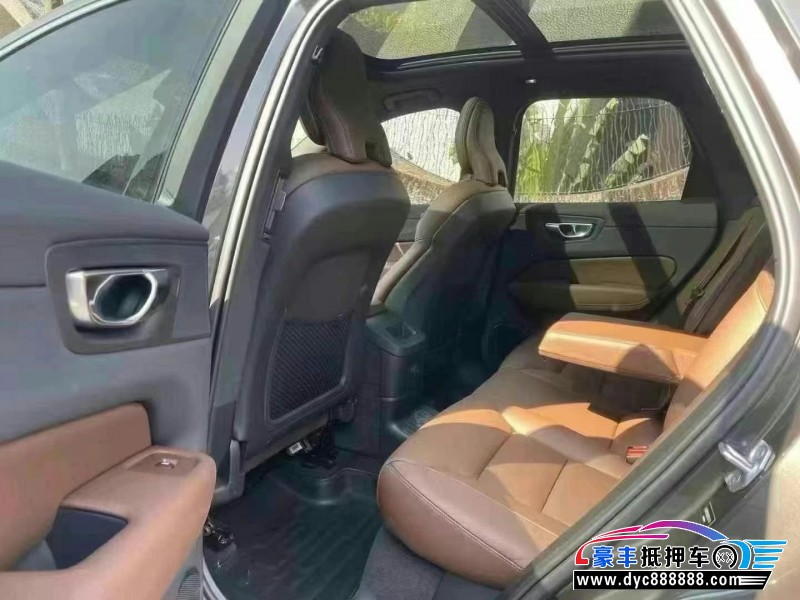 22年沃尔沃XC60轿车抵押车出售