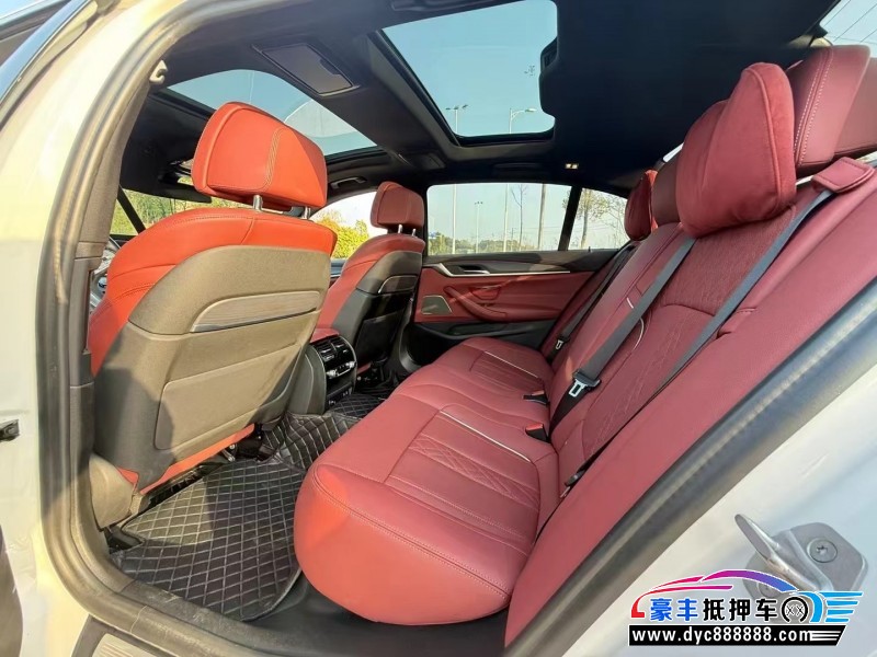 23年宝马5系轿车抵押车出售