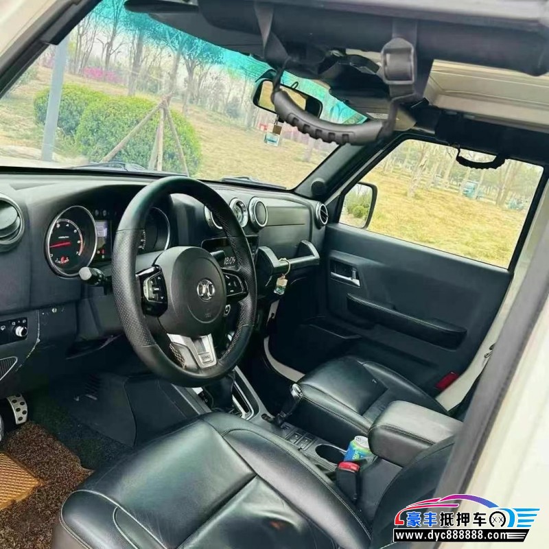 17年北京BJ40轿车抵押车出售