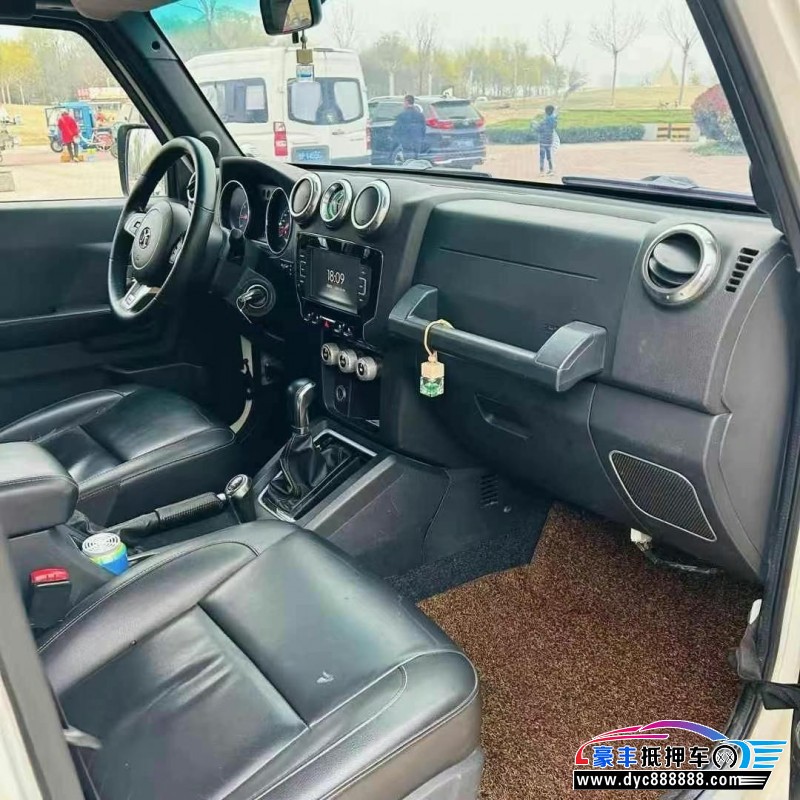 17年北京BJ40轿车抵押车出售