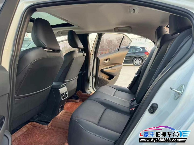 23年丰田凌尚轿车抵押车出售