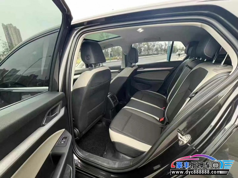 24年大众高尔夫轿车抵押车出售