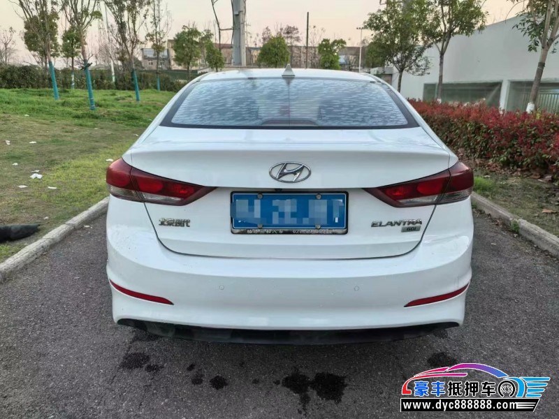 19年现代领动轿车抵押车出售