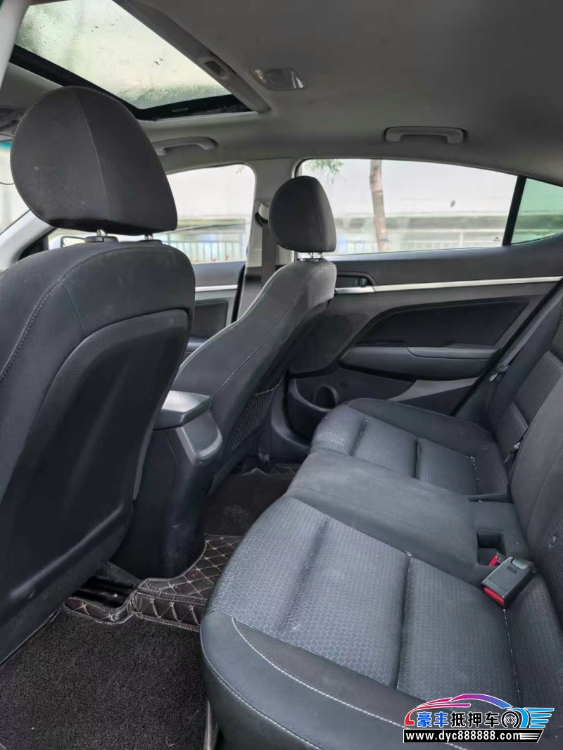 19年现代领动轿车抵押车出售