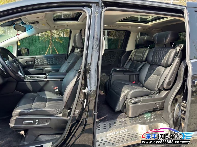 22年本田艾力绅轿车抵押车出售