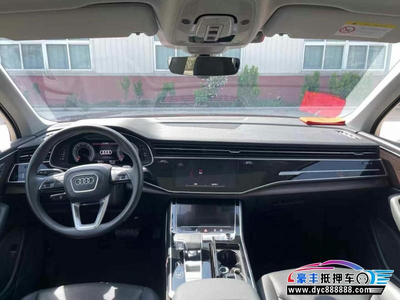 21年奥迪Q7轿车抵押车出售