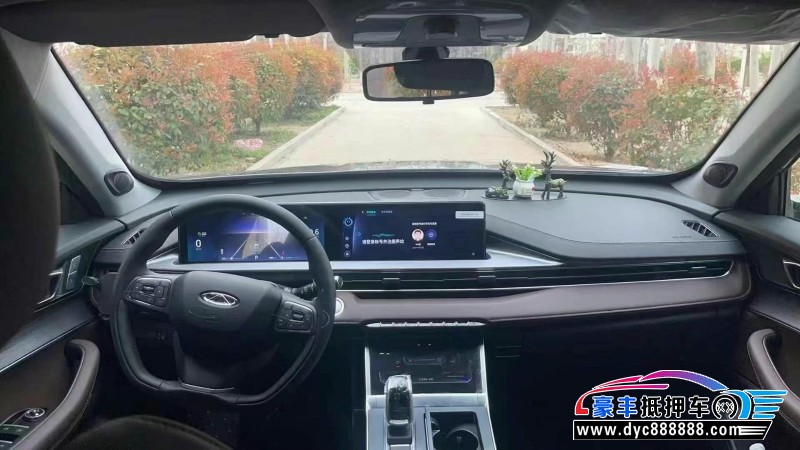 25年奇瑞瑞虎7轿车抵押车出售