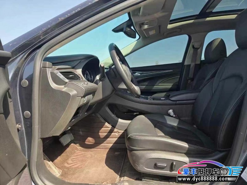 21年别克君越轿车抵押车出售