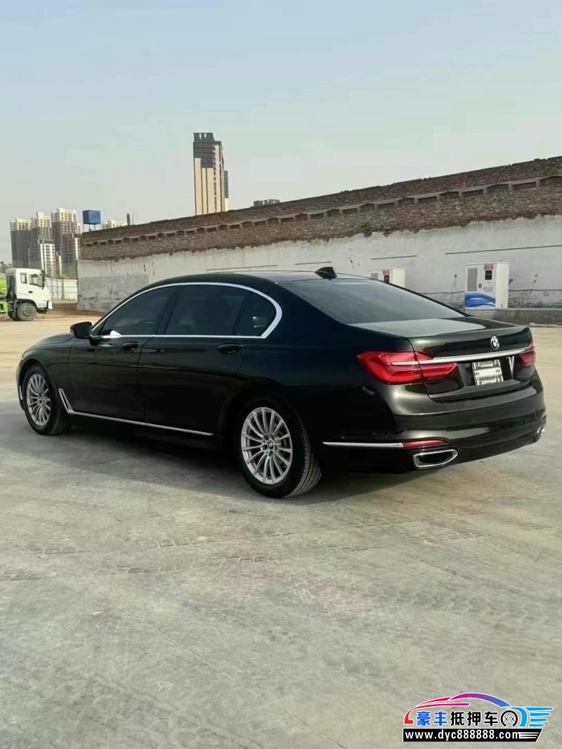 18年宝马7系轿车抵押车出售
