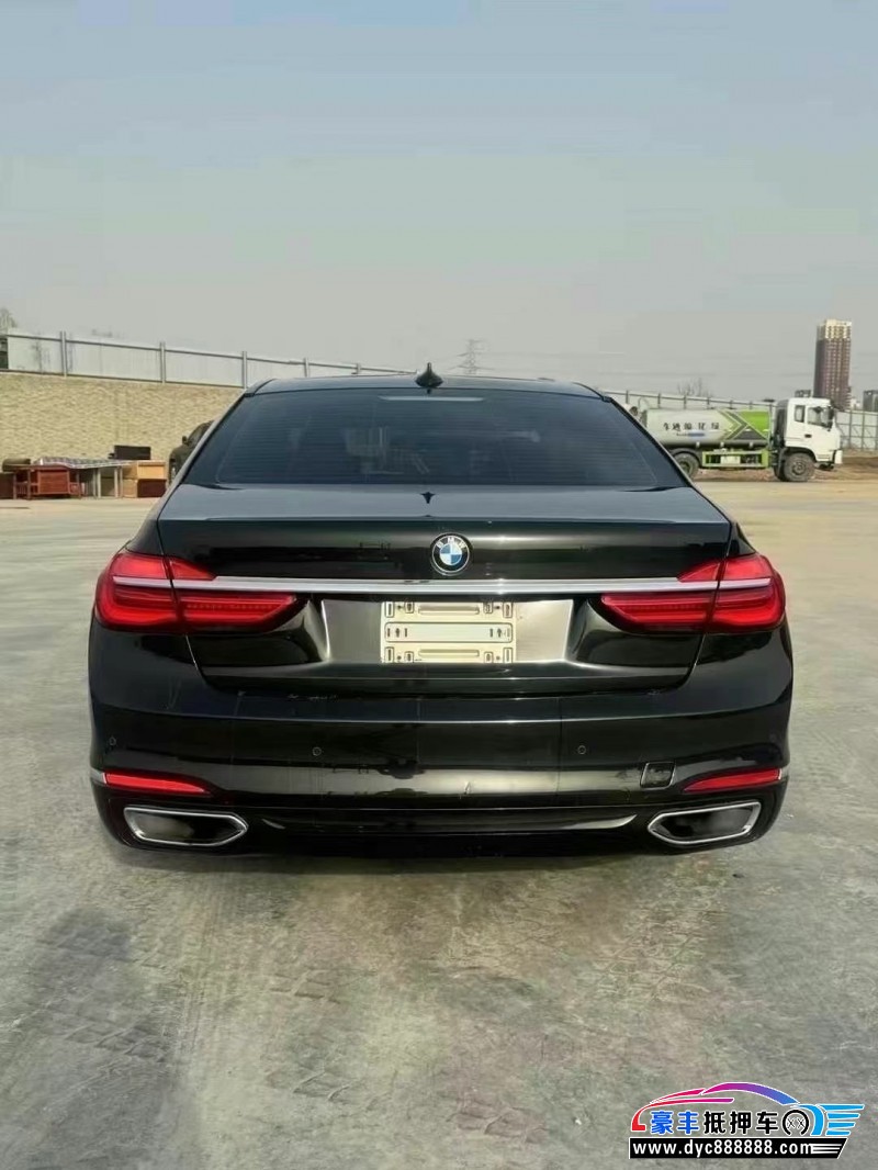 18年宝马7系轿车抵押车出售