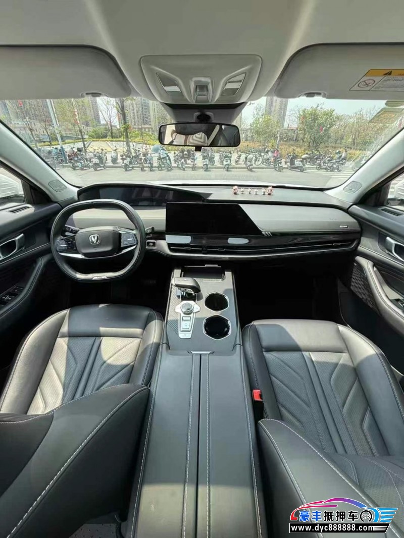 23年长安长安UNI轿车抵押车出售